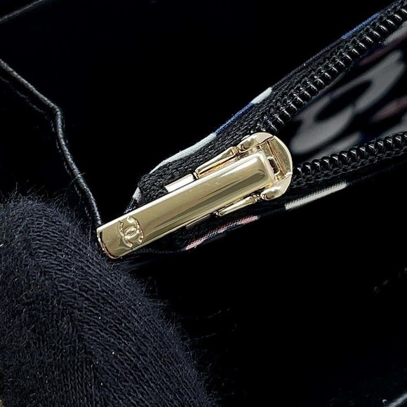 Chanel Matelasse Coco Mark Lambskin Coin Case Black - Picture 5 of 7